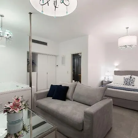 Riva Suites - Adults Only Mykonos Town