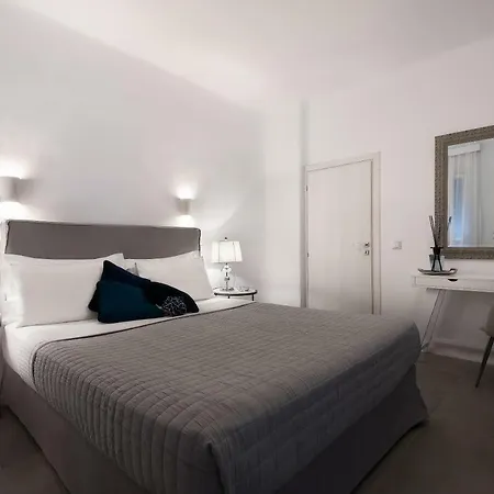 Riva Suites - Adults Only *