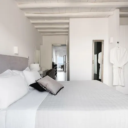 Riva Suites - Adults Only *