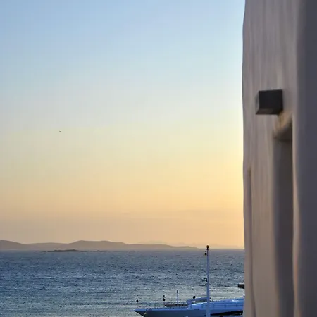 Riva Suites - Adults Only