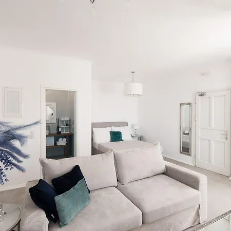 Апартаменты Riva Suites - Adults Only Mykonos Town