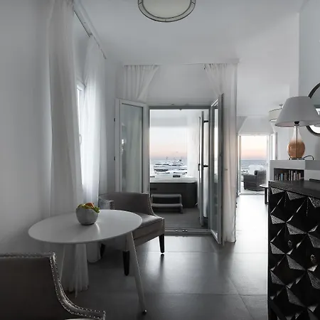 Riva Suites - Adults Only *
