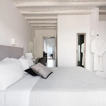 Riva Suites - Adults Only *